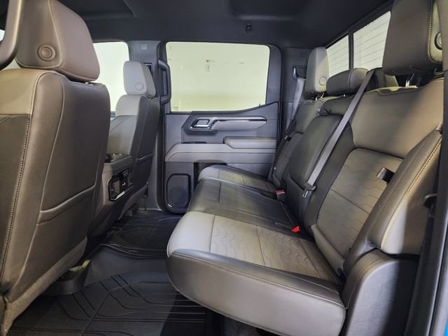 2023 Chevrolet Silverado 1500 ZR2 - Photo 15