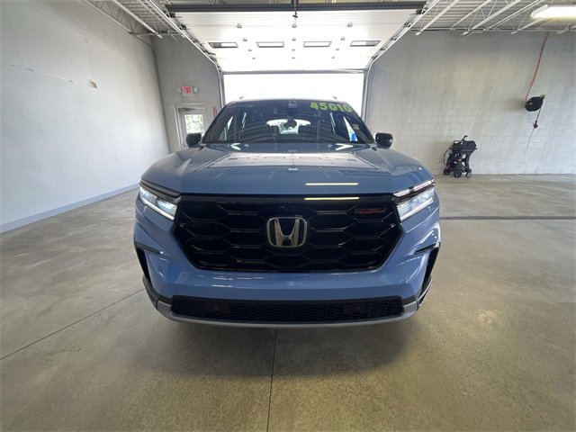 2024 Honda Pilot TrailSport photo 2