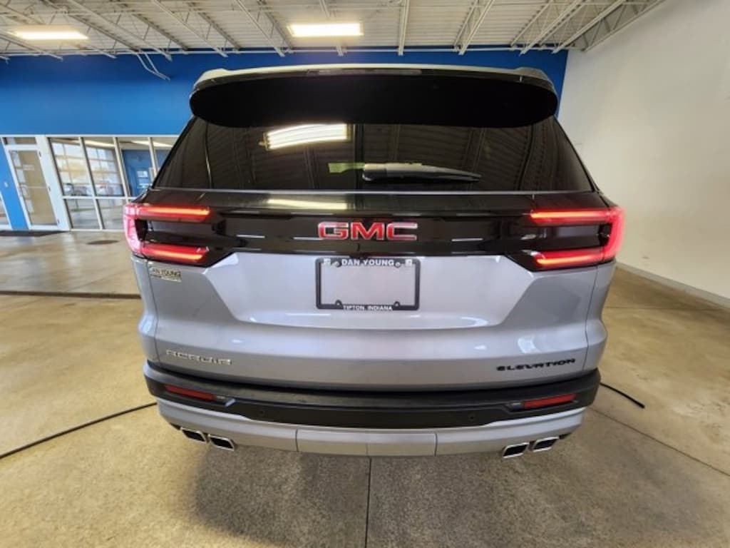Used 2025 GMC Acadia Elevation SUV
