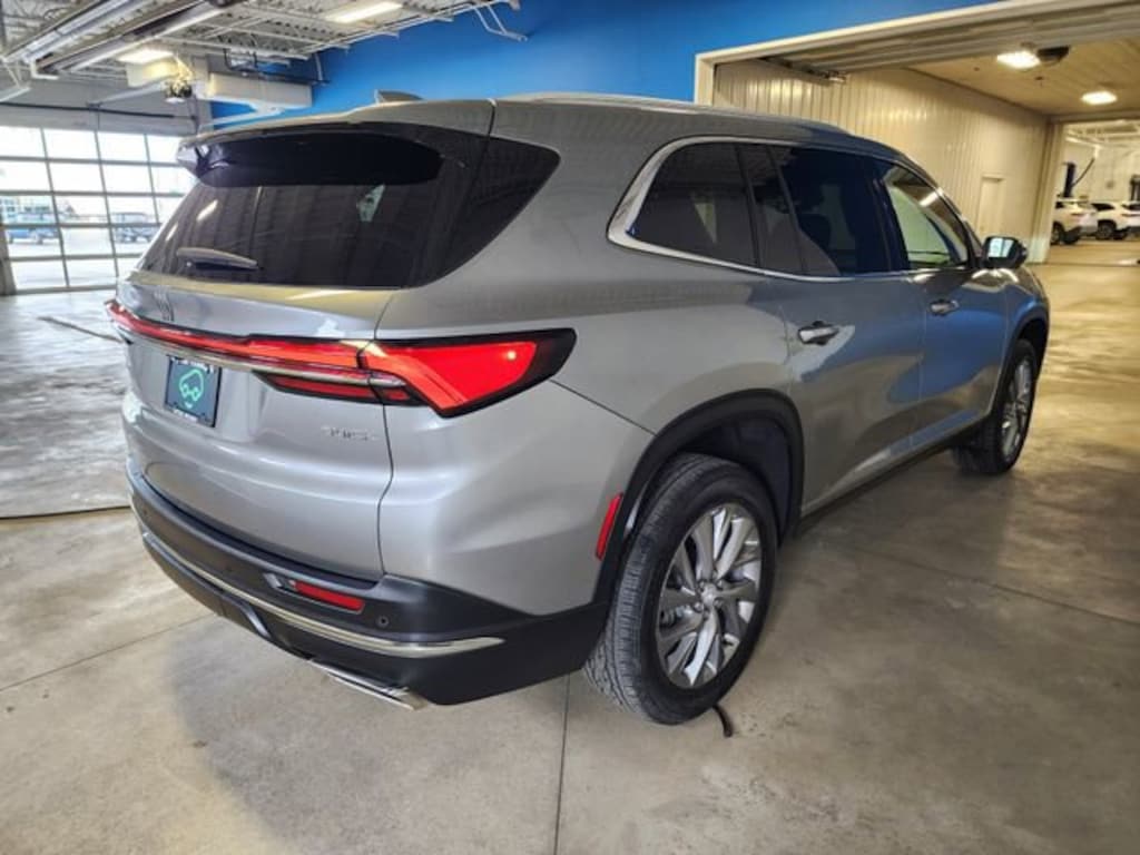 Used 2025 Buick Enclave Preferred SUV