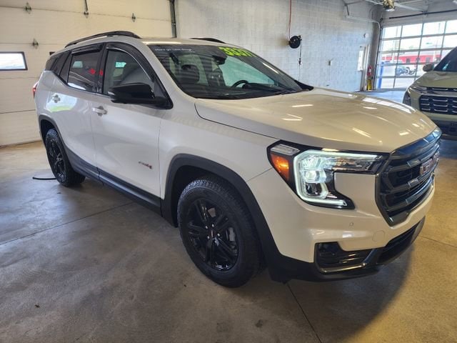 2024 GMC Terrain AT4 - Photo 6