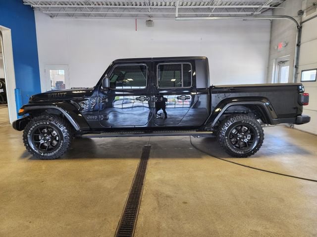 2024 Jeep Gladiator Willys's photo