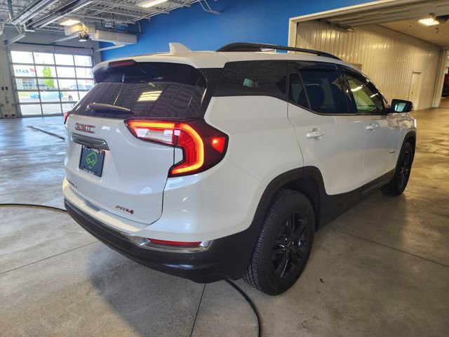 2024 GMC Terrain AT4 - Photo 4