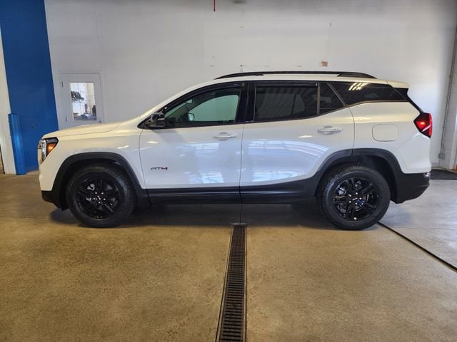 2024 GMC Terrain AT4 AWD's photo