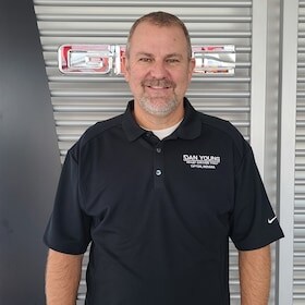 Staff member JOE BROWN from ID_681074