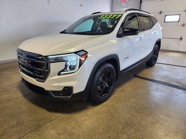 2024 GMC Terrain AT4 - Photo 8