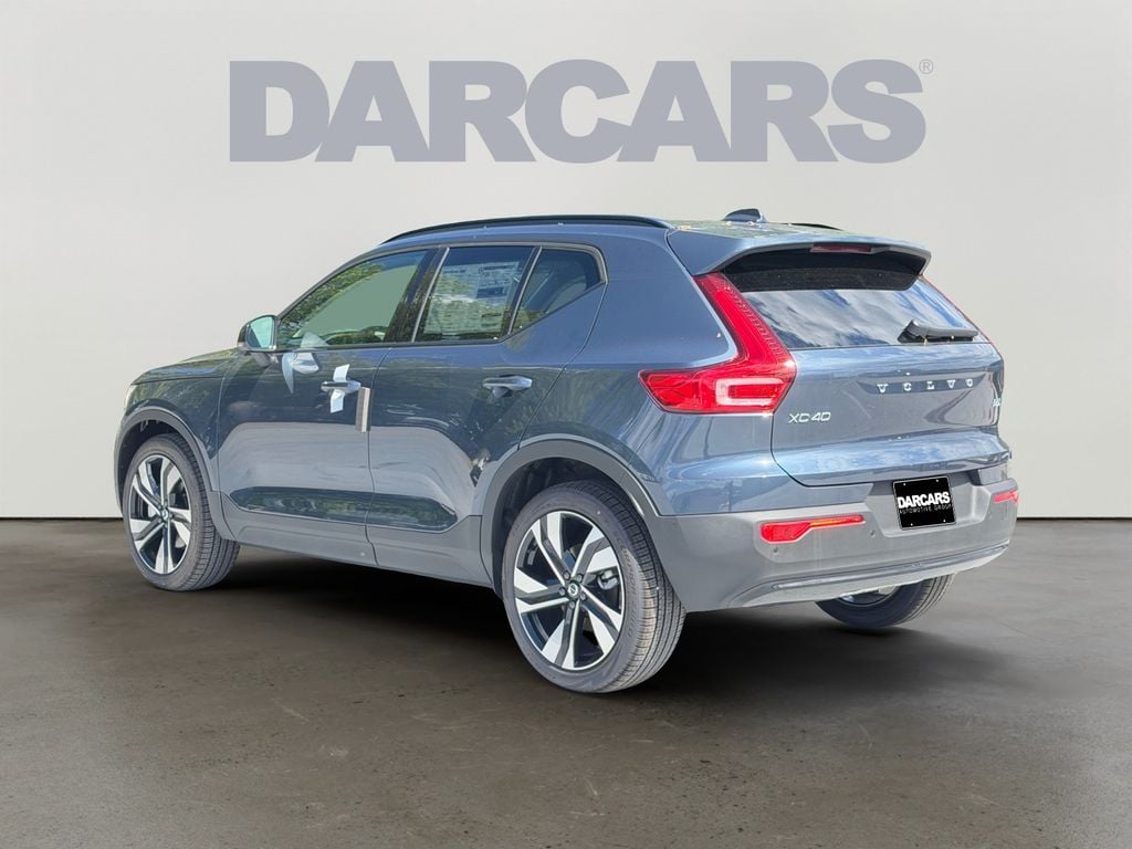 New 2026 Volvo XC40 B5 Ultra SUV