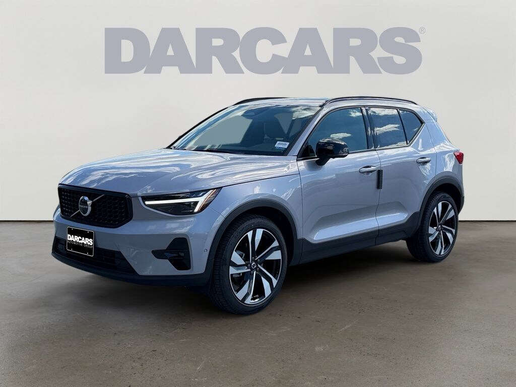 New 2026 Volvo XC40 B5 Ultra SUV
