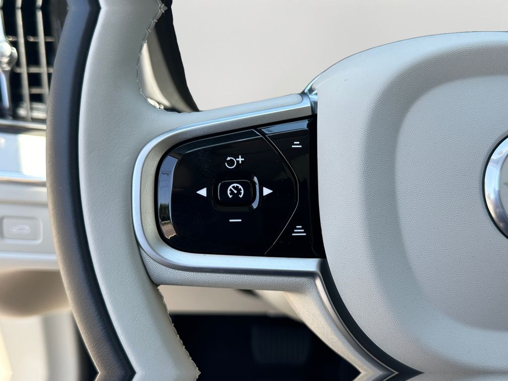 2026 Volvo XC60 Ultra - Photo 19