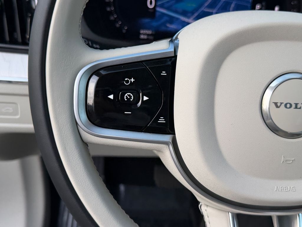 2026 Volvo XC60 Ultra - Photo 20