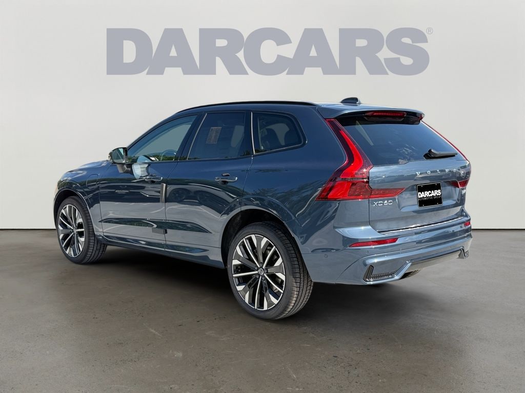 New 2026 Volvo XC60 plug-in hybrid T8 Ultra SUV
