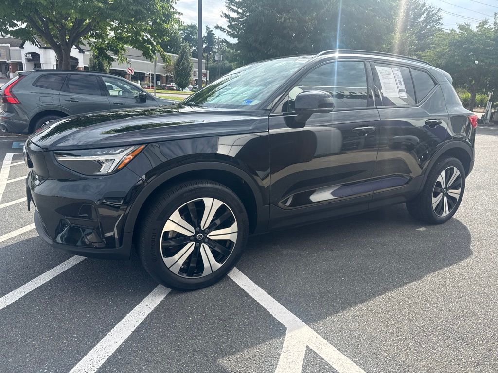 Used 2023 Volvo XC40 Core with VIN YV4ED3UK2P2096605 for sale in Fairfax, VA