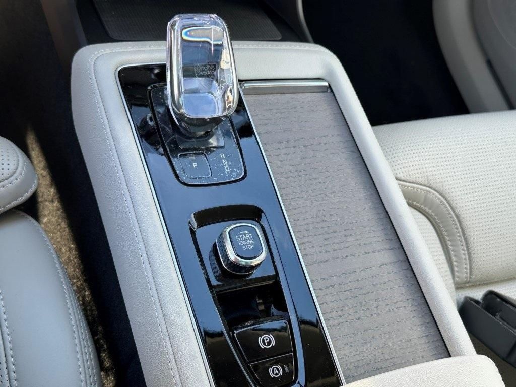 2026 Volvo XC90 Ultra - Photo 20