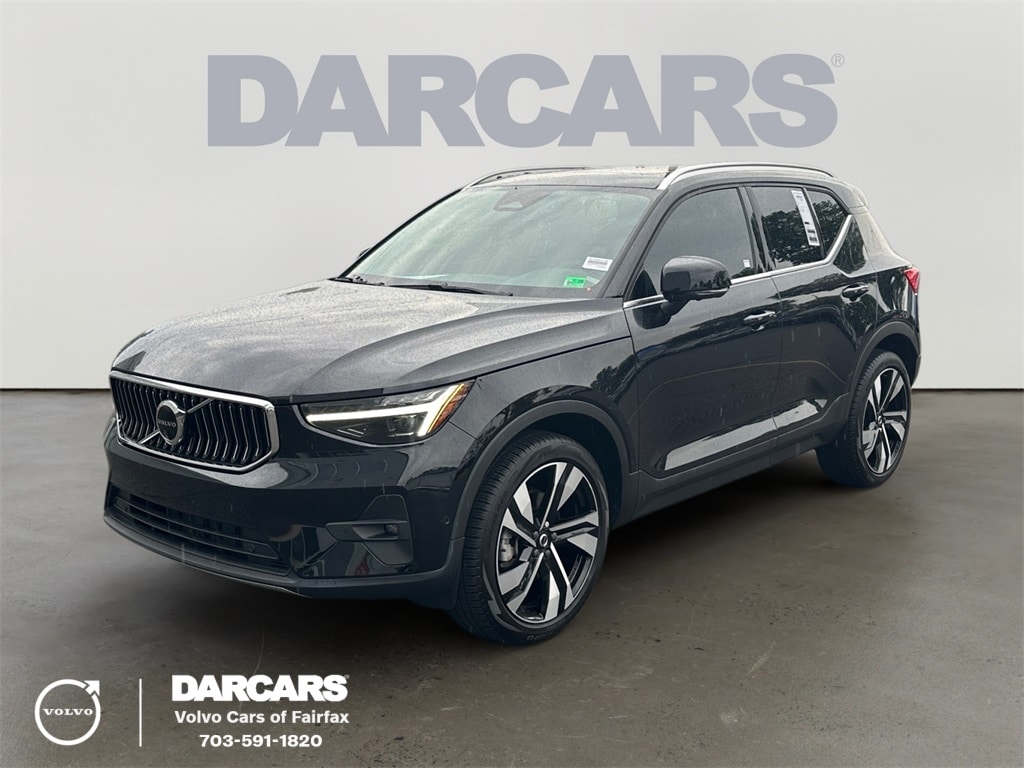 Certified 2024 Volvo XC40 B5 Plus Bright SUV
