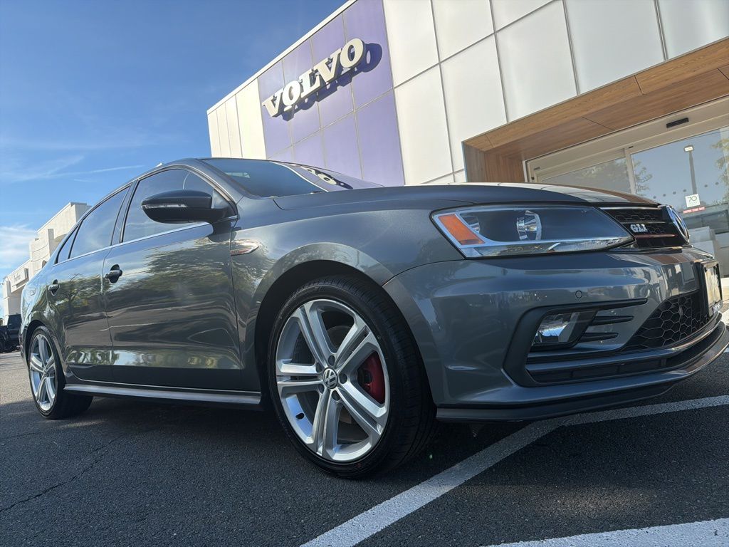 2016 Volkswagen Jetta GLI SE