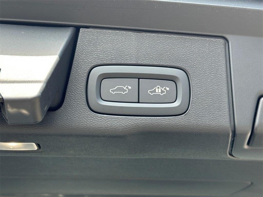 2026 Volvo XC60 Ultra - Photo 7