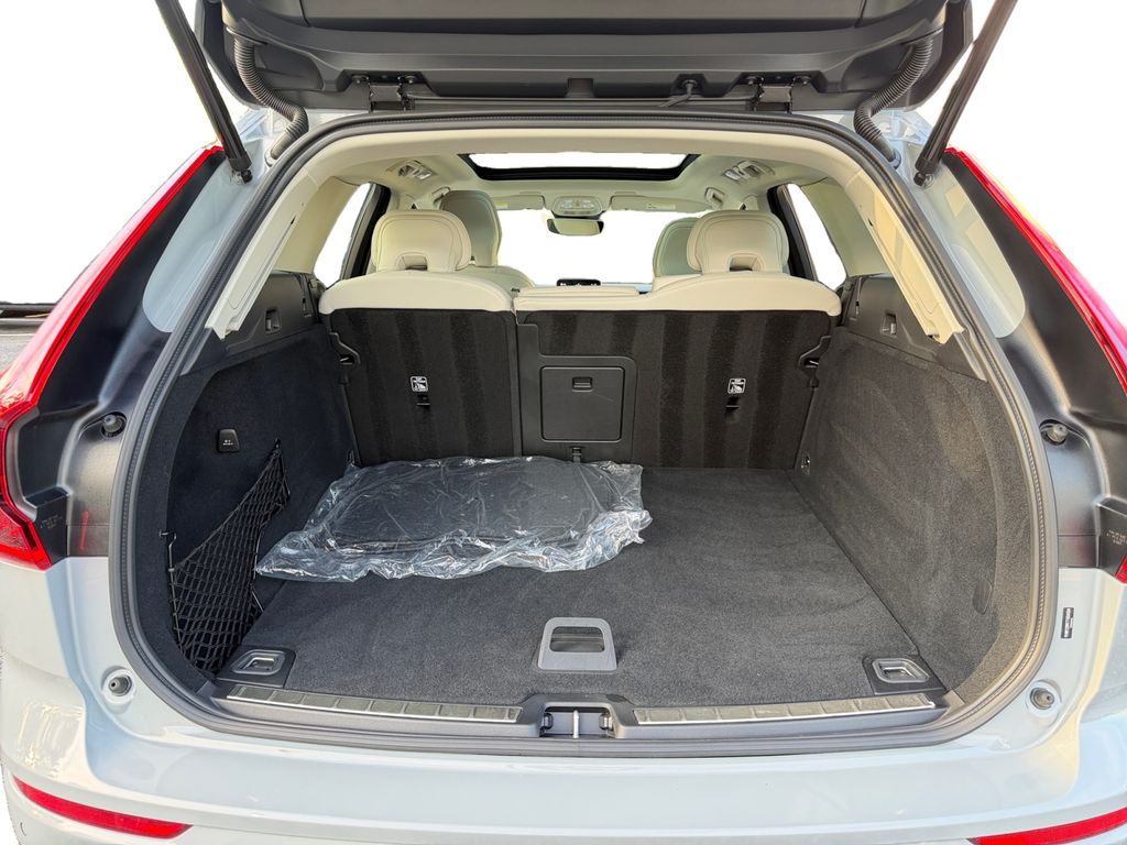 2026 Volvo XC60 Ultra - Photo 11