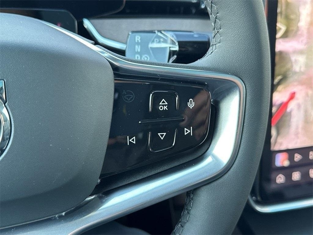 2025 Volvo EX90 Ultra - Photo 25