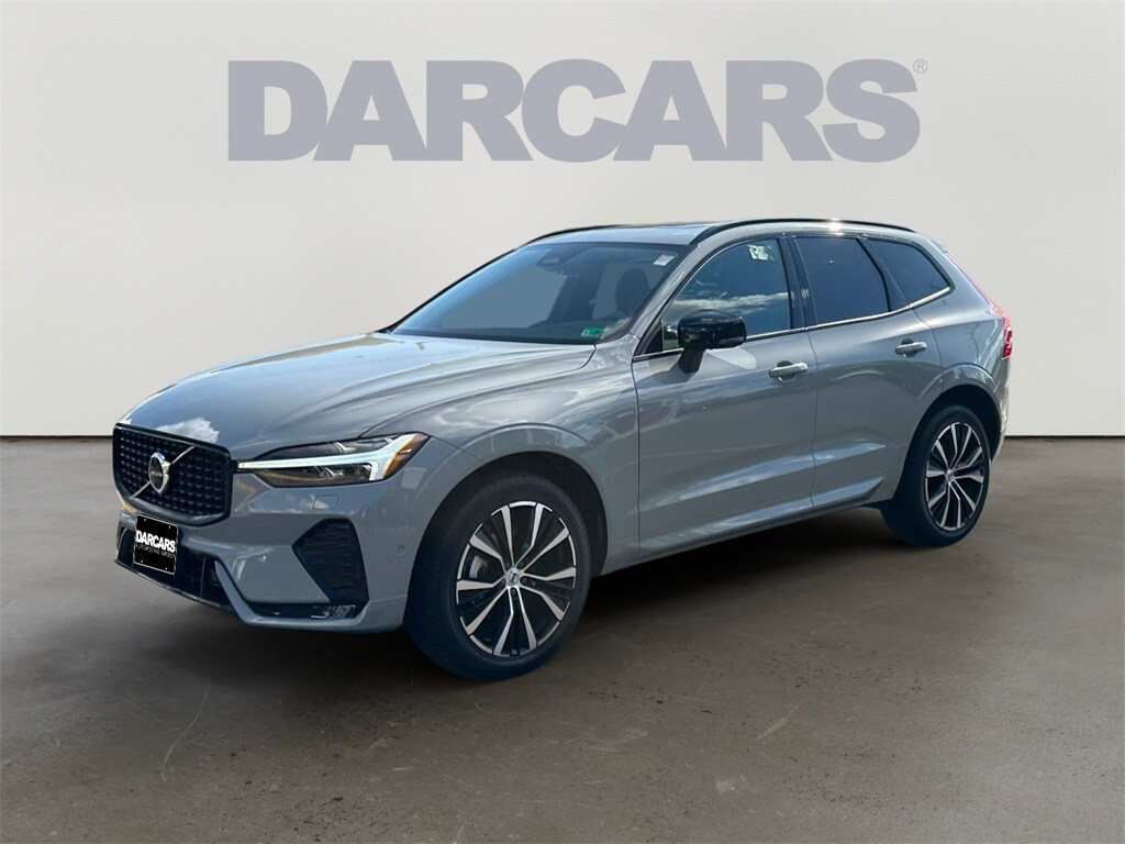 2025 Volvo XC60 B5 Plus photo 3