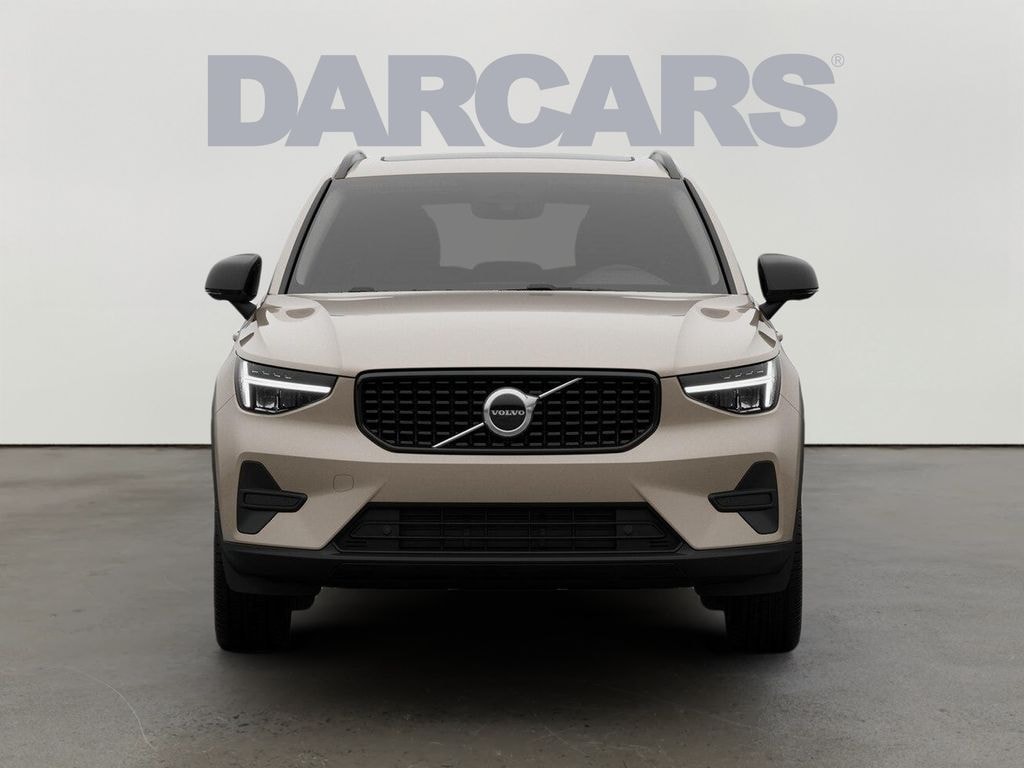 New 2026 Volvo XC40 B5 Core SUV