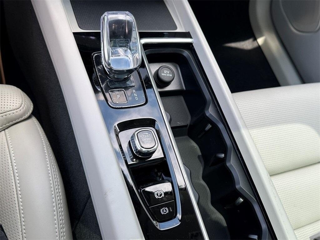 2026 Volvo XC60 Ultra - Photo 24