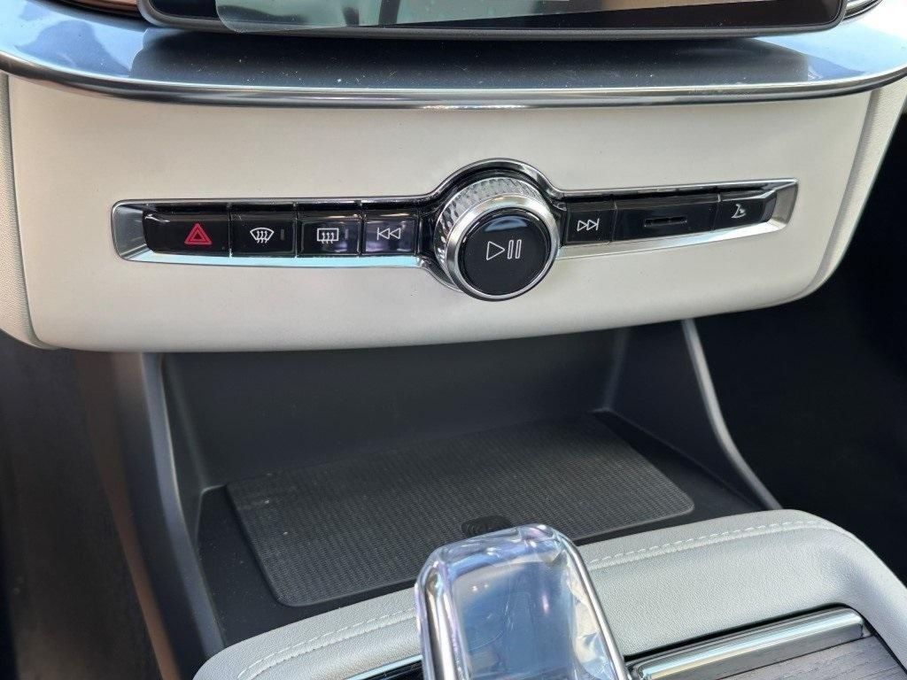2026 Volvo XC90 Ultra - Photo 23