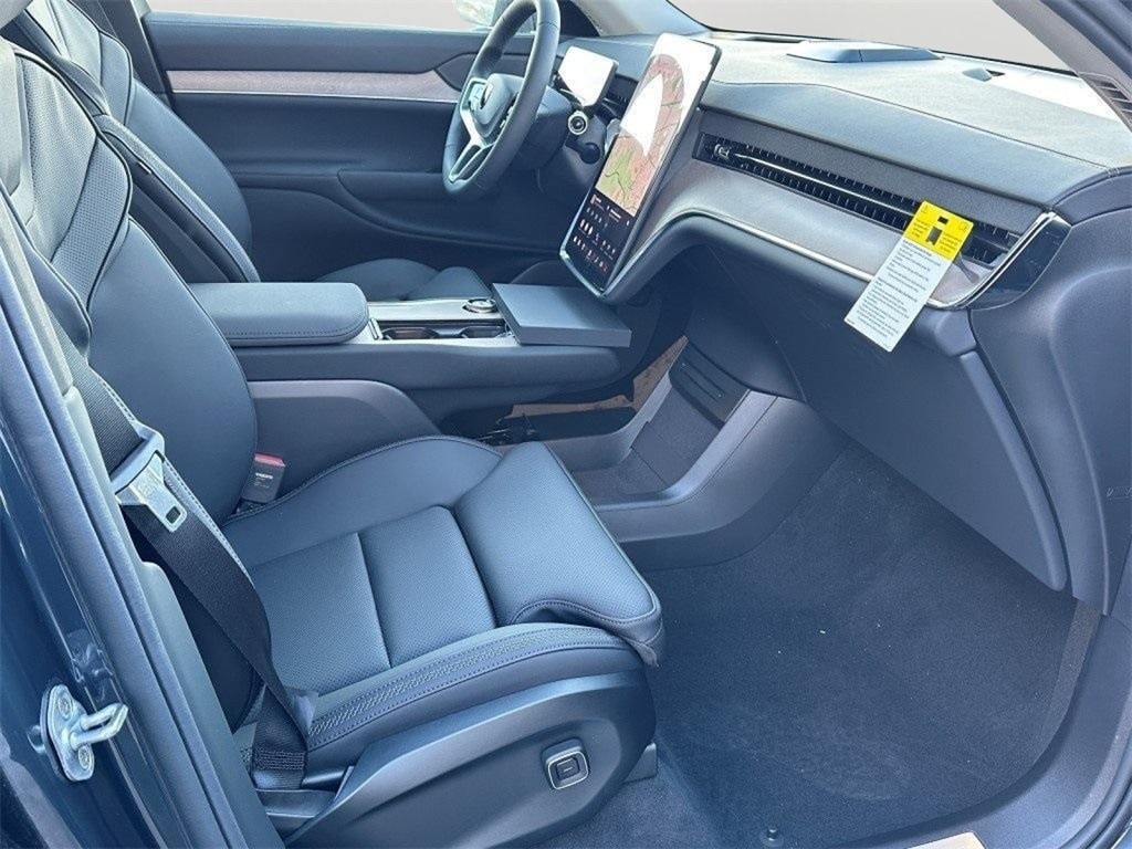 2025 Volvo EX90 Ultra - Photo 8