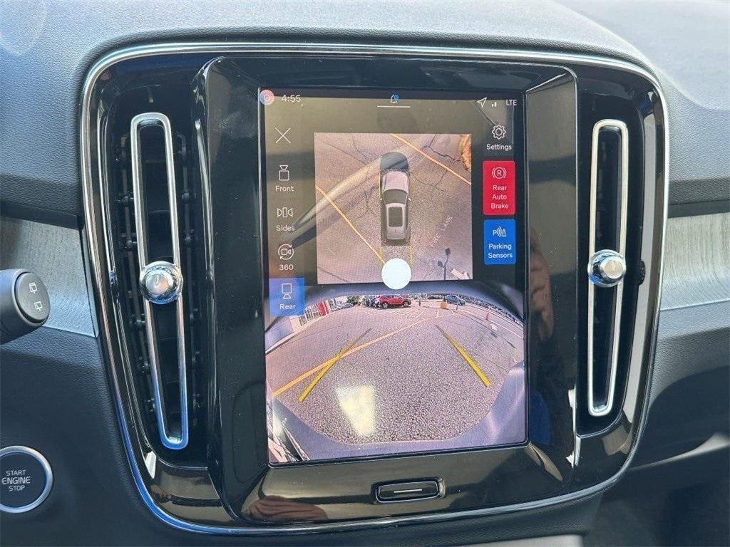 2026 Volvo XC40 Plus - Photo 21