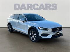 2026 Volvo V60 Cross Country B5 Plus AWD Wagon