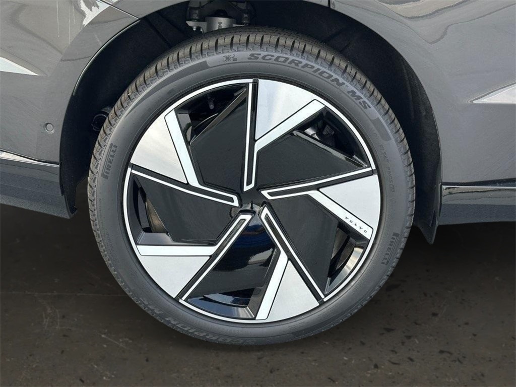 2025 Volvo EX90 Plus - Photo 9