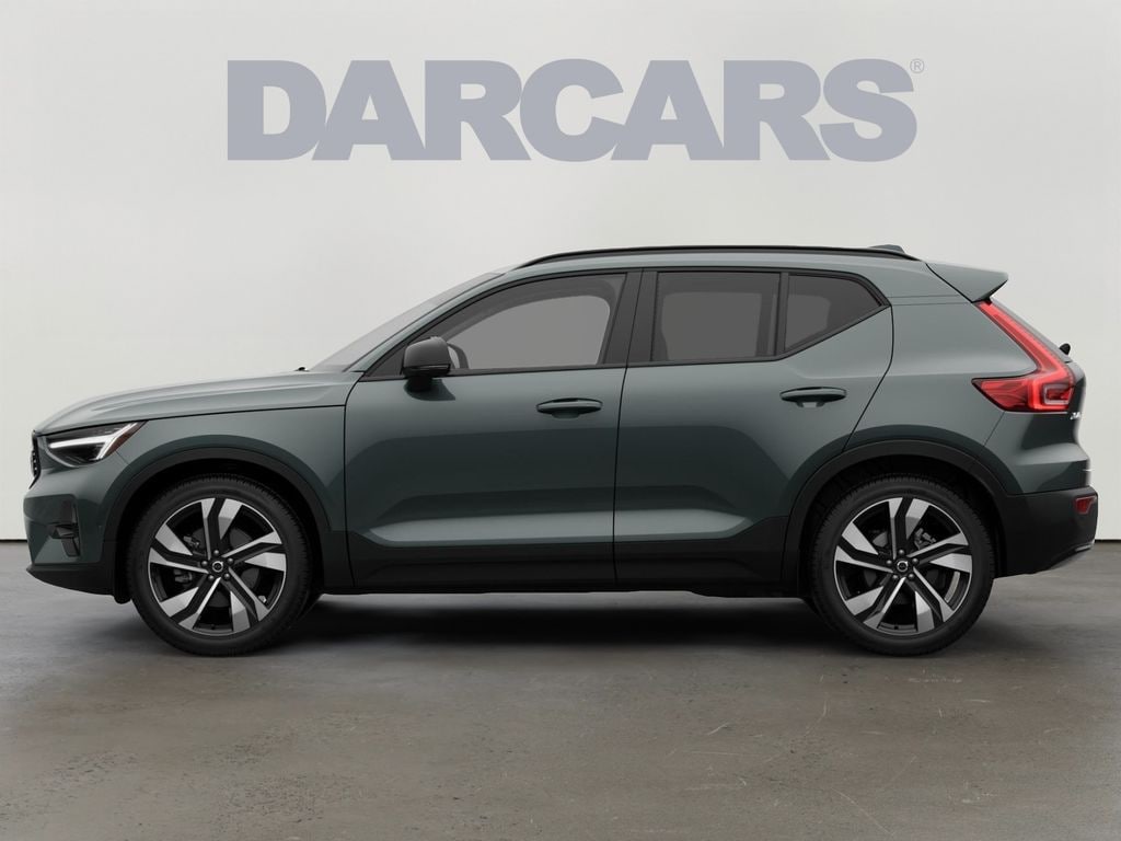 New 2026 Volvo XC40 B5 Plus SUV