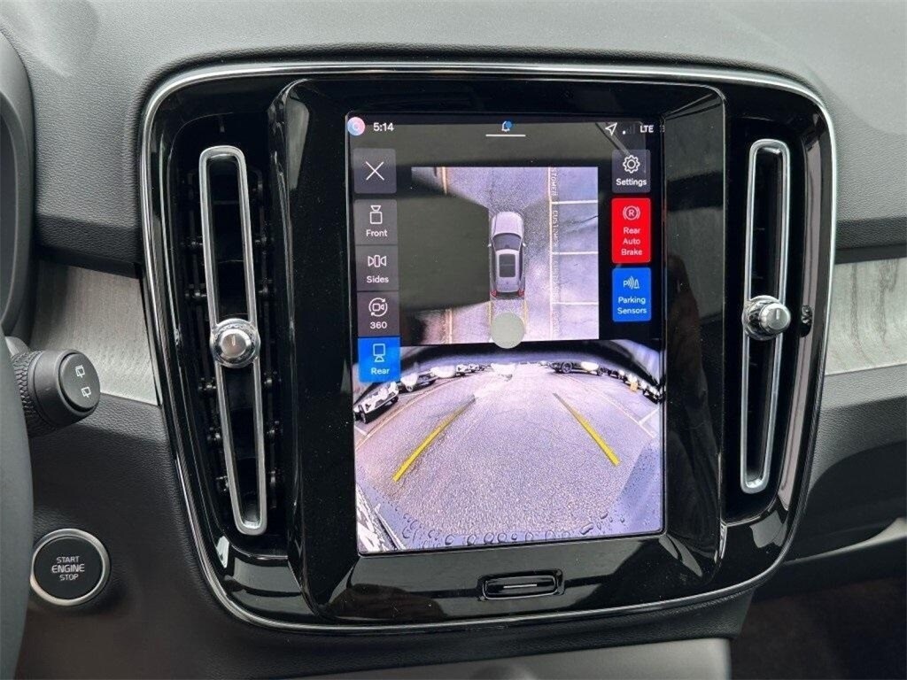 2026 Volvo XC40 Ultra - Photo 17