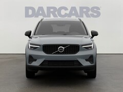 2026 Volvo XC40 B5 Core AWD SUV