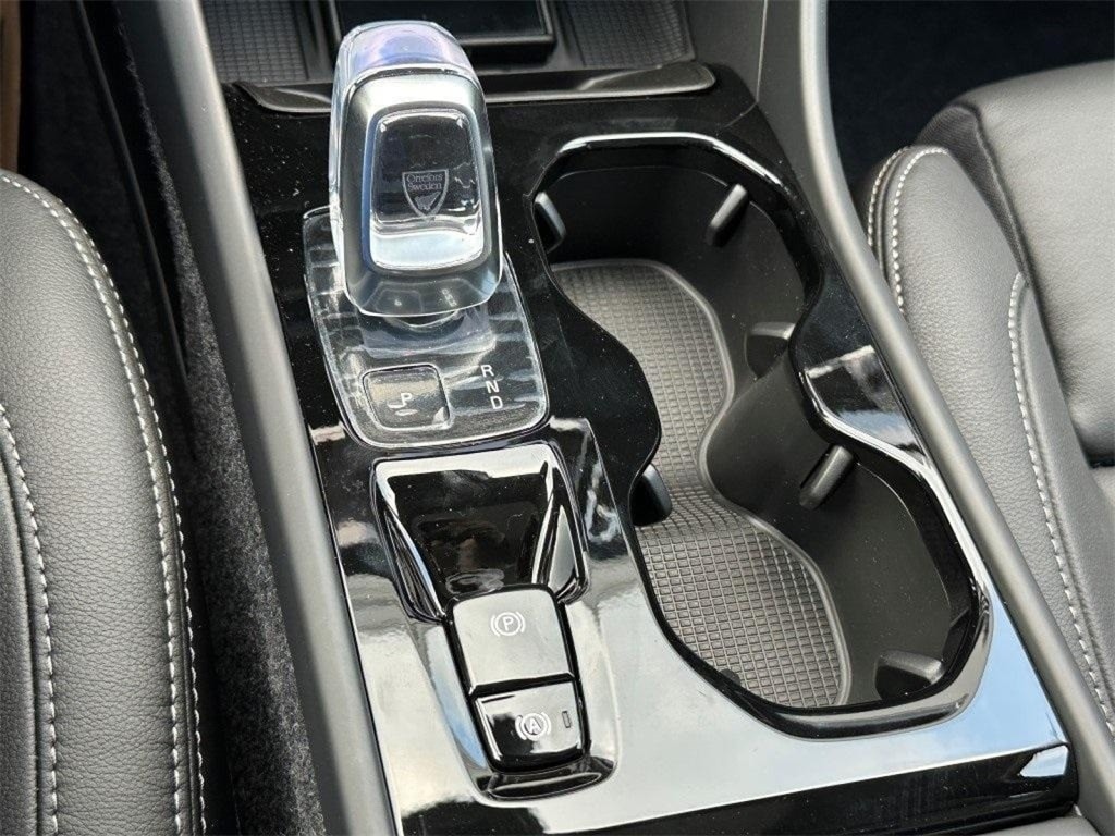 2026 Volvo XC40 Plus - Photo 21