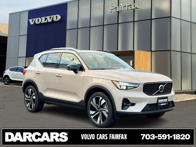 2025 Volvo XC40 B5 Ultra Dark Theme AWD SUV
