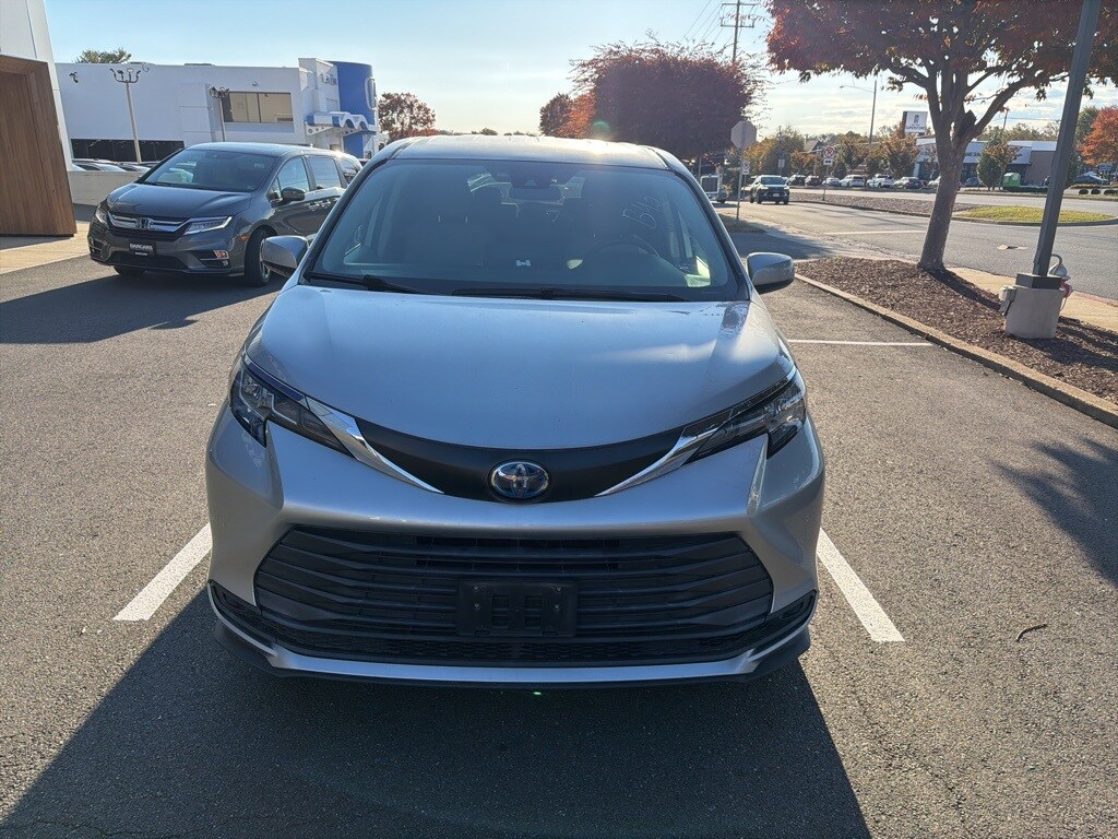 Certified 2021 Toyota Sienna LE 8 Passenger Van