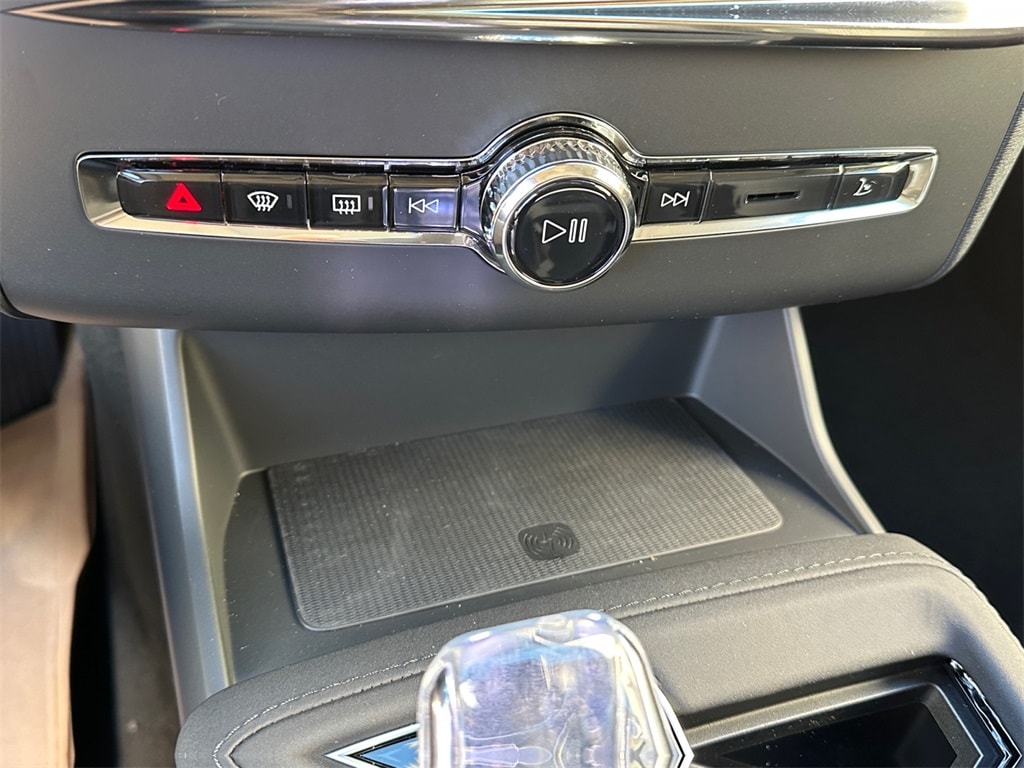 2026 Volvo XC90 Plus - Photo 22