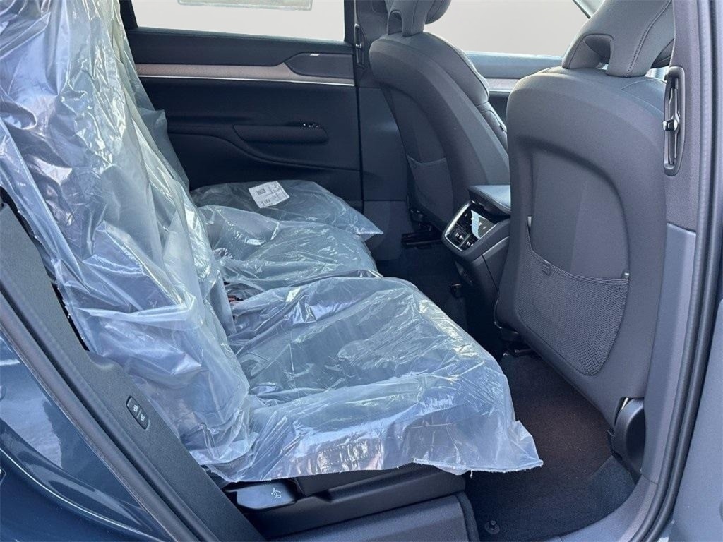 2025 Volvo EX90 Ultra - Photo 14
