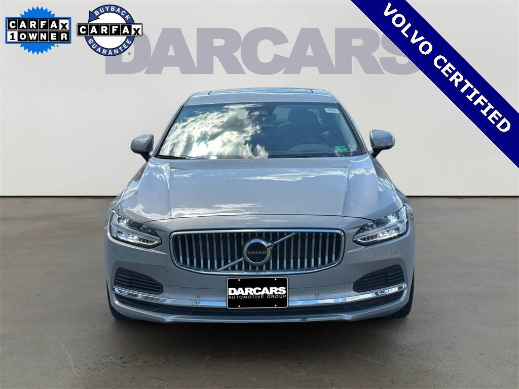 2024 Volvo S90 T8 Ultimate photo 2