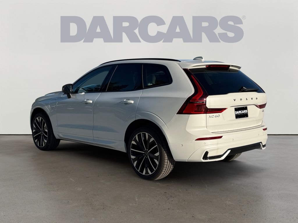 New 2026 Volvo XC60 plug-in hybrid T8 Ultra SUV