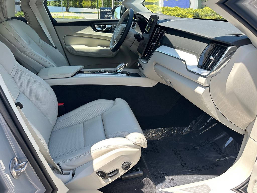 2026 Volvo XC60 Ultra - Photo 7