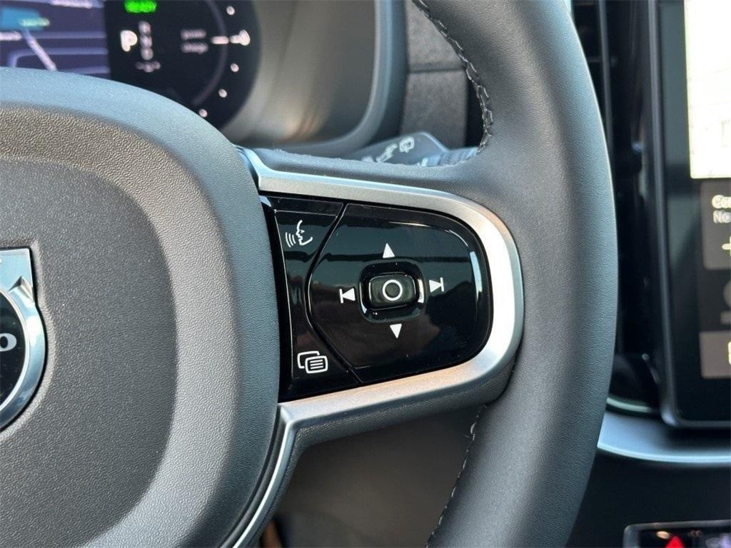2026 Volvo XC90 Plus - Photo 21