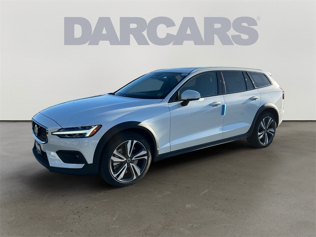 2026 Volvo V60 Cross Country Plus