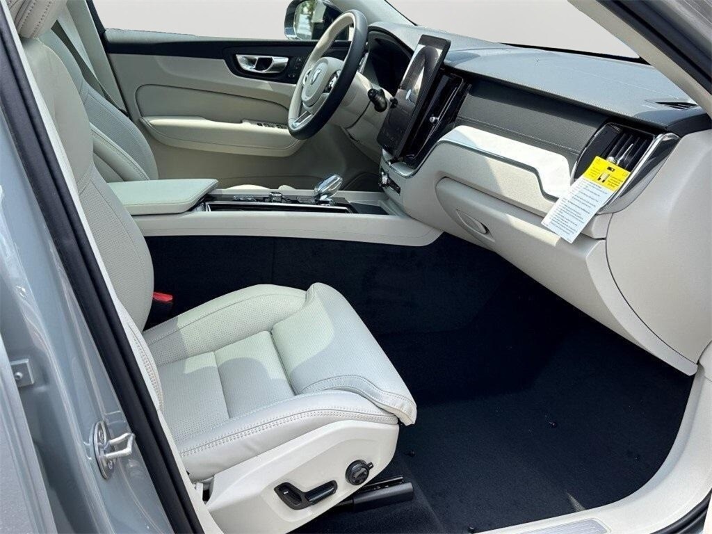 2026 Volvo XC60 Ultra - Photo 10
