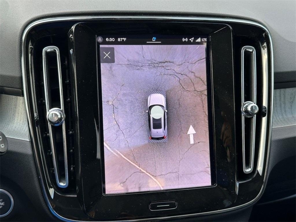 2026 Volvo XC40 Plus - Photo 19
