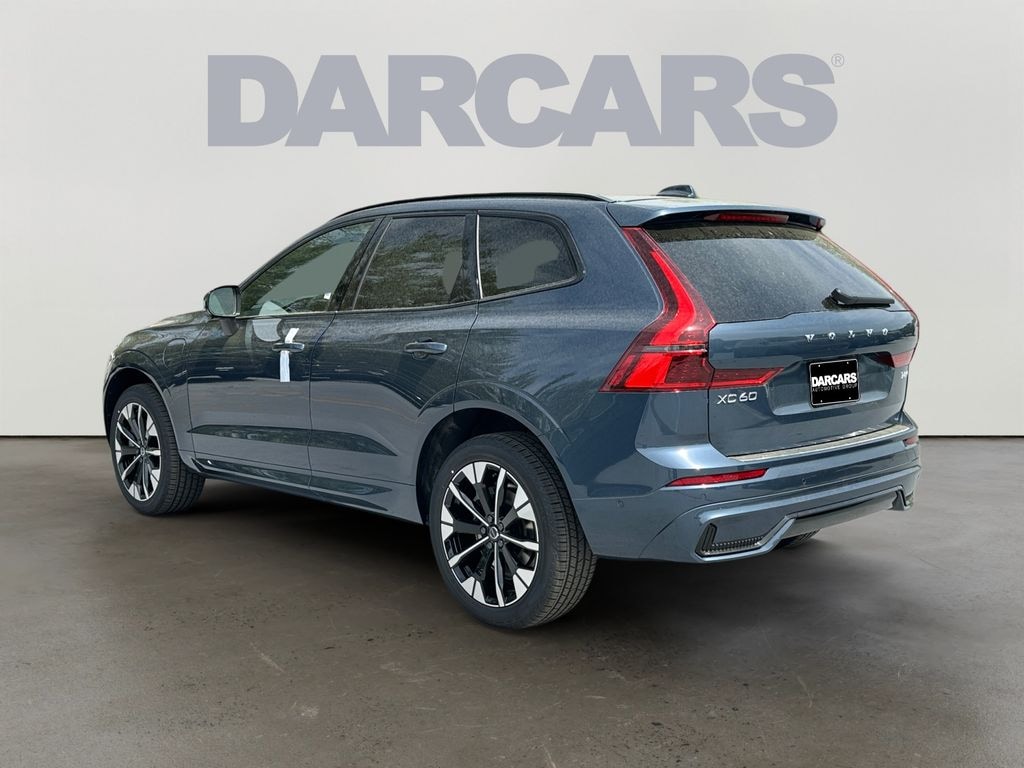 New 2026 Volvo XC60 plug-in hybrid T8 Plus SUV