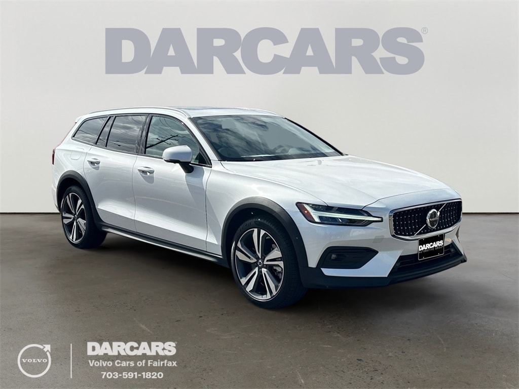 Used 2024 Volvo V60 Cross Country B5 Plus Wagon