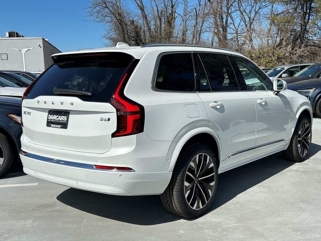 2025 Volvo XC90 Plus photo 2