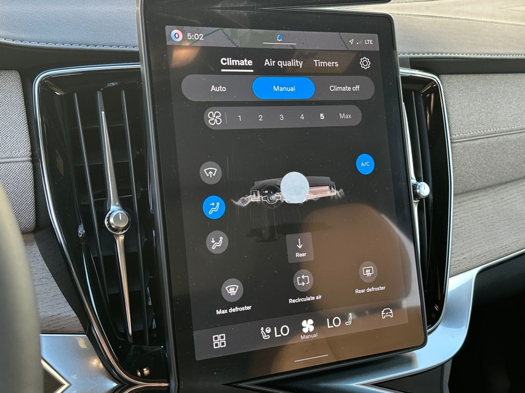2026 Volvo XC90 Plus - Photo 21