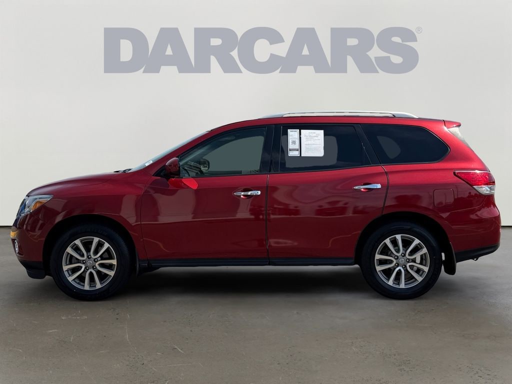 Used 2015 Nissan Pathfinder SV SUV
